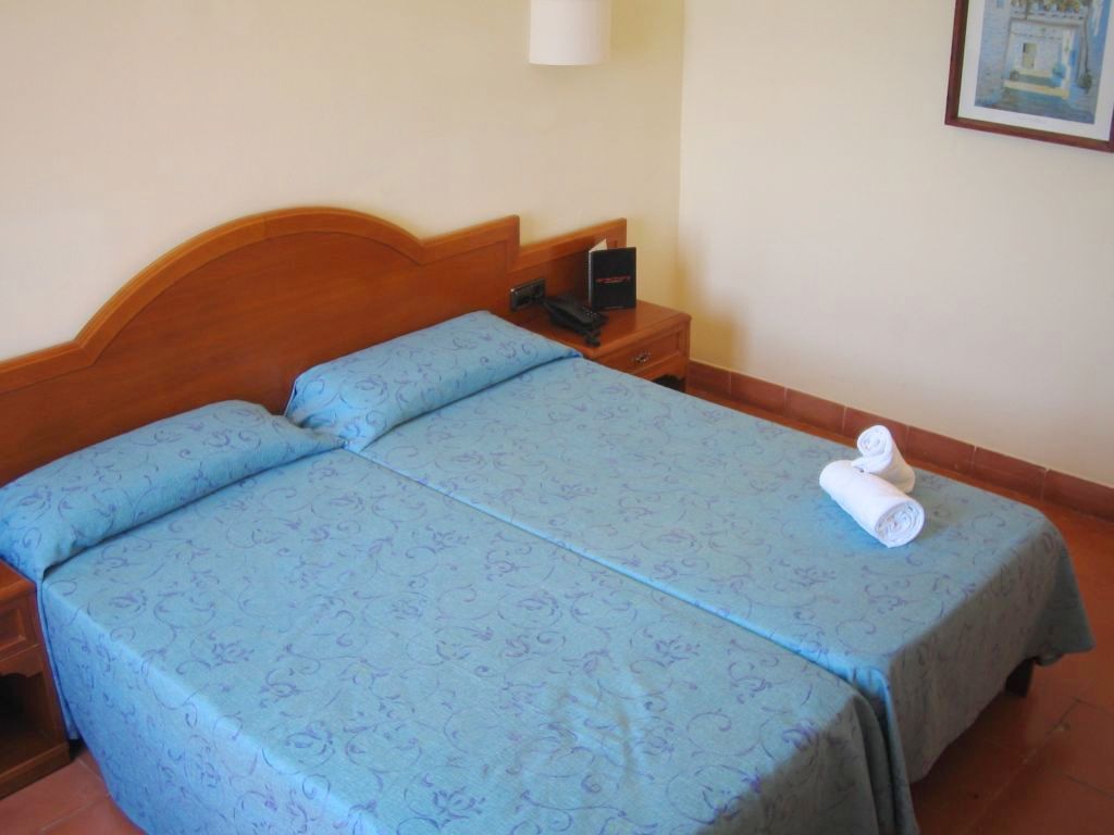 Hoposa Pollentia - Adults Only 4*